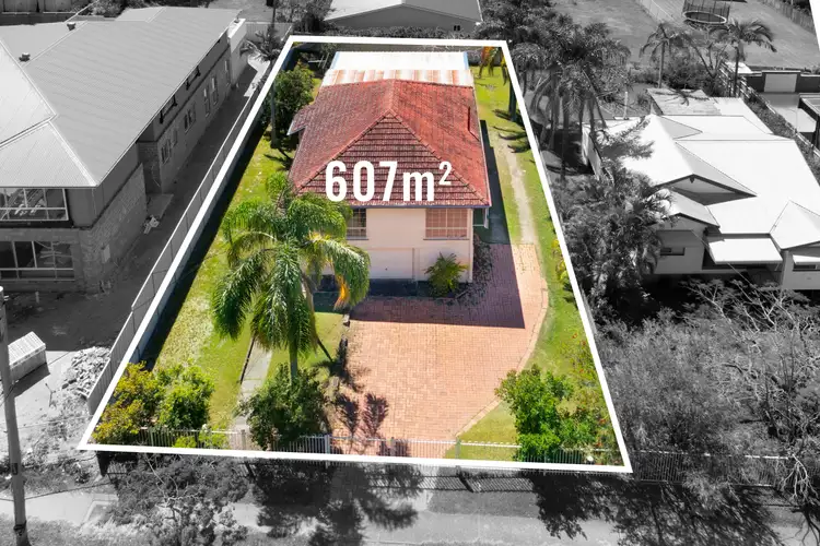130 Stanley Road, Camp Hill QLD 4152