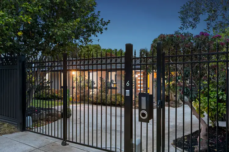 6 Piper Road, Ferntree Gully VIC 3156