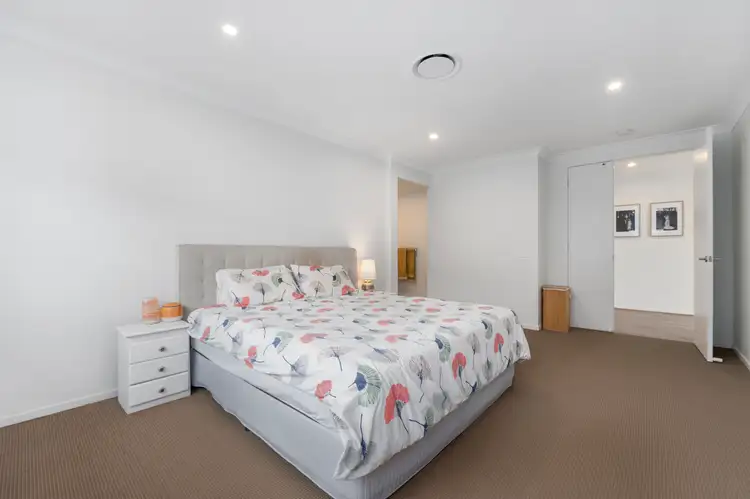 Fourth view of Homely house listing, 8 Windsor Circuit, Maudsland QLD 4210
