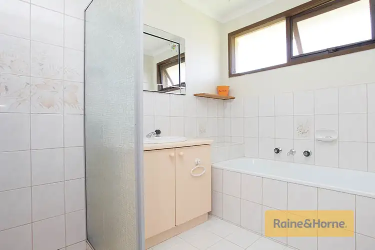 Fifth view of Homely house listing, 4 Pinnacle Crescent, Brookfield VIC 3338