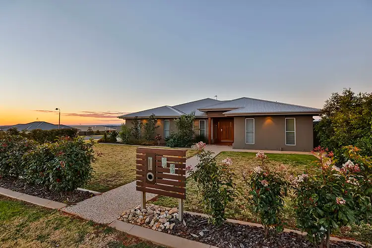 18 Quail Crescent, Highfields QLD 4352