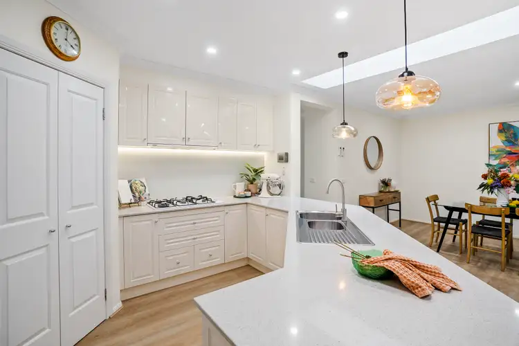 Fifth view of Homely house listing, 17 Orbison Court, Endeavour Hills VIC 3802
