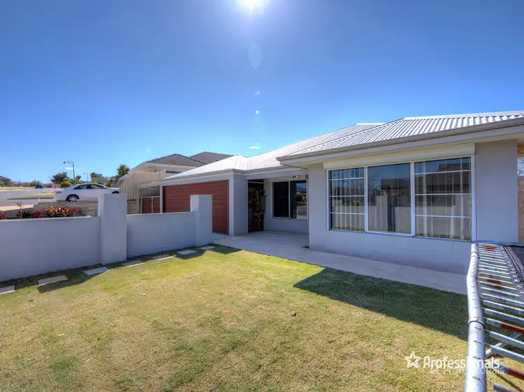 30 Ridgewood Boulevard, Ridgewood WA 6030