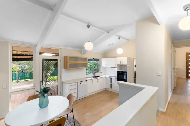 21 Maru Way, Lesmurdie WA 6076
