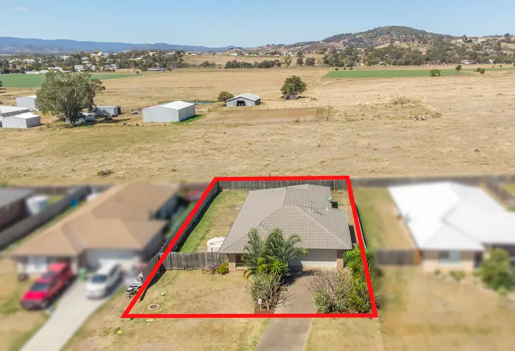 37 Peregrine Dr, Lowood QLD 4311