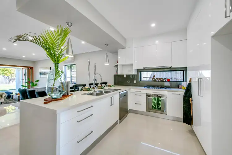 Fifth view of Homely house listing, 6 Everett Street, Upper Mount Gravatt QLD 4122