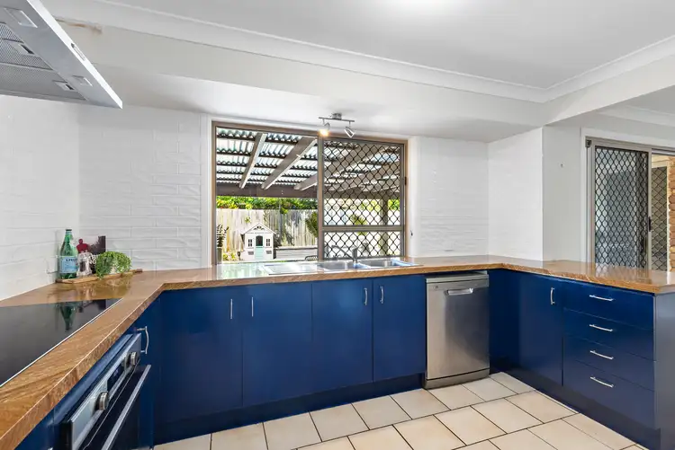 Sixth view of Homely house listing, 7 Payne Court, Alexandra Hills QLD 4161