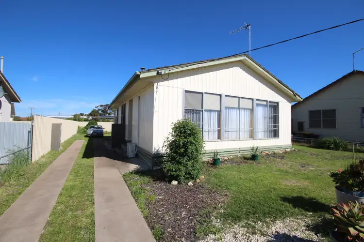 39 Hennessy Street, Horsham VIC 3400