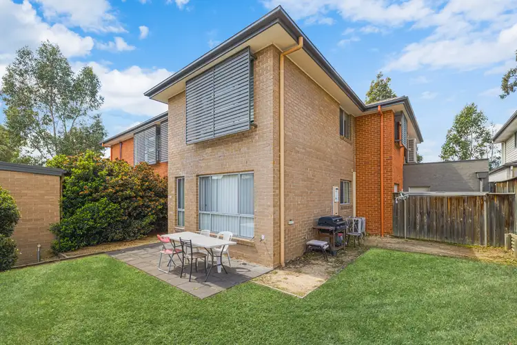 2/21 Cronin Place, Bonnyrigg NSW 2177