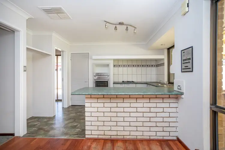 19 Wakehurst Place, Kelmscott WA 6111