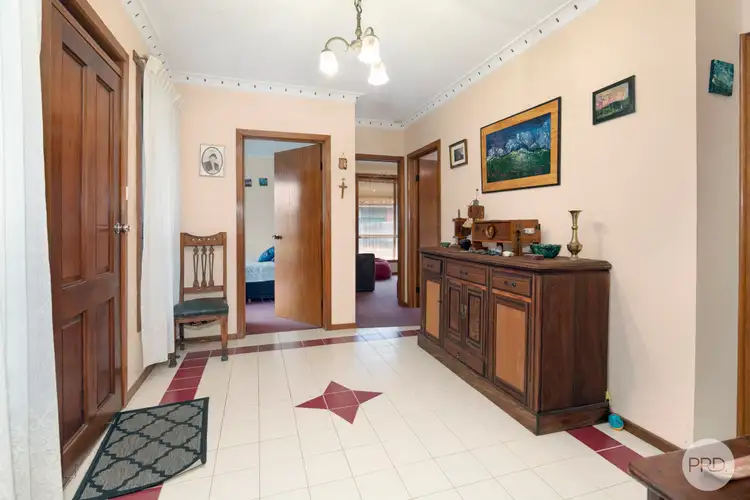 Fifth view of Homely house listing, 3 Raymond Crescent, Brown Hill VIC 3350