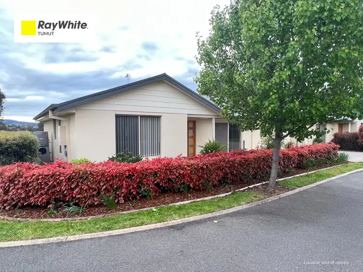 1/84 Currawong Road, Tumut NSW 2720