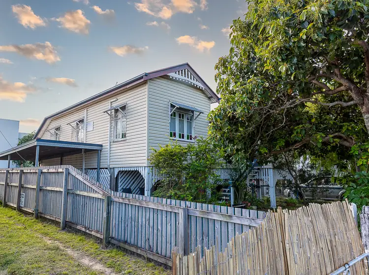 76 Carlyle Street, Mackay QLD 4740