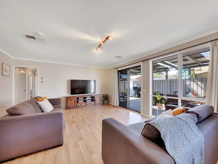 Fifth view of Homely house listing, 1 Lynch Court, Wodonga VIC 3690