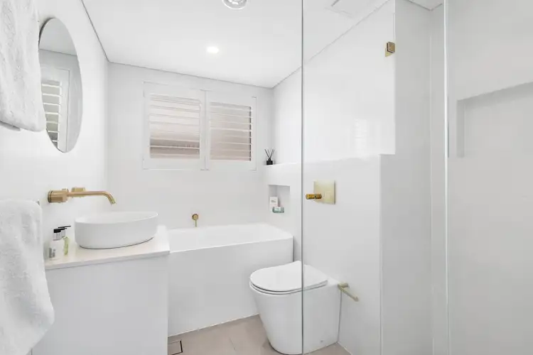 Fifth view of Homely apartment listing, 3/104 Ocean Street, Narrabeen NSW 2101