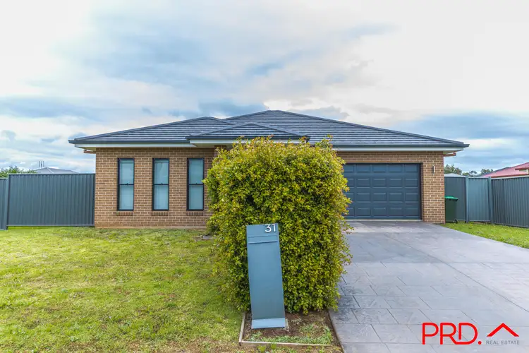 31 Grand Meadows Drive, Tamworth NSW 2340