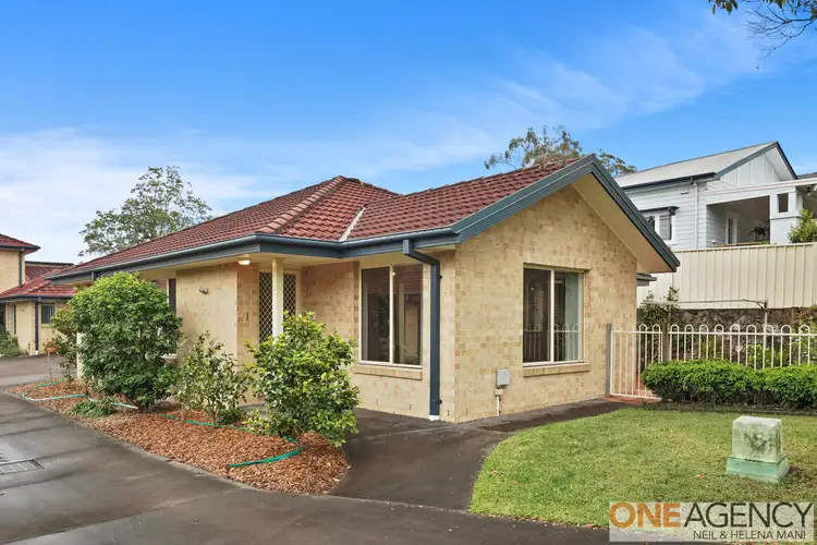 1/8 White Street, East Gosford NSW 2250