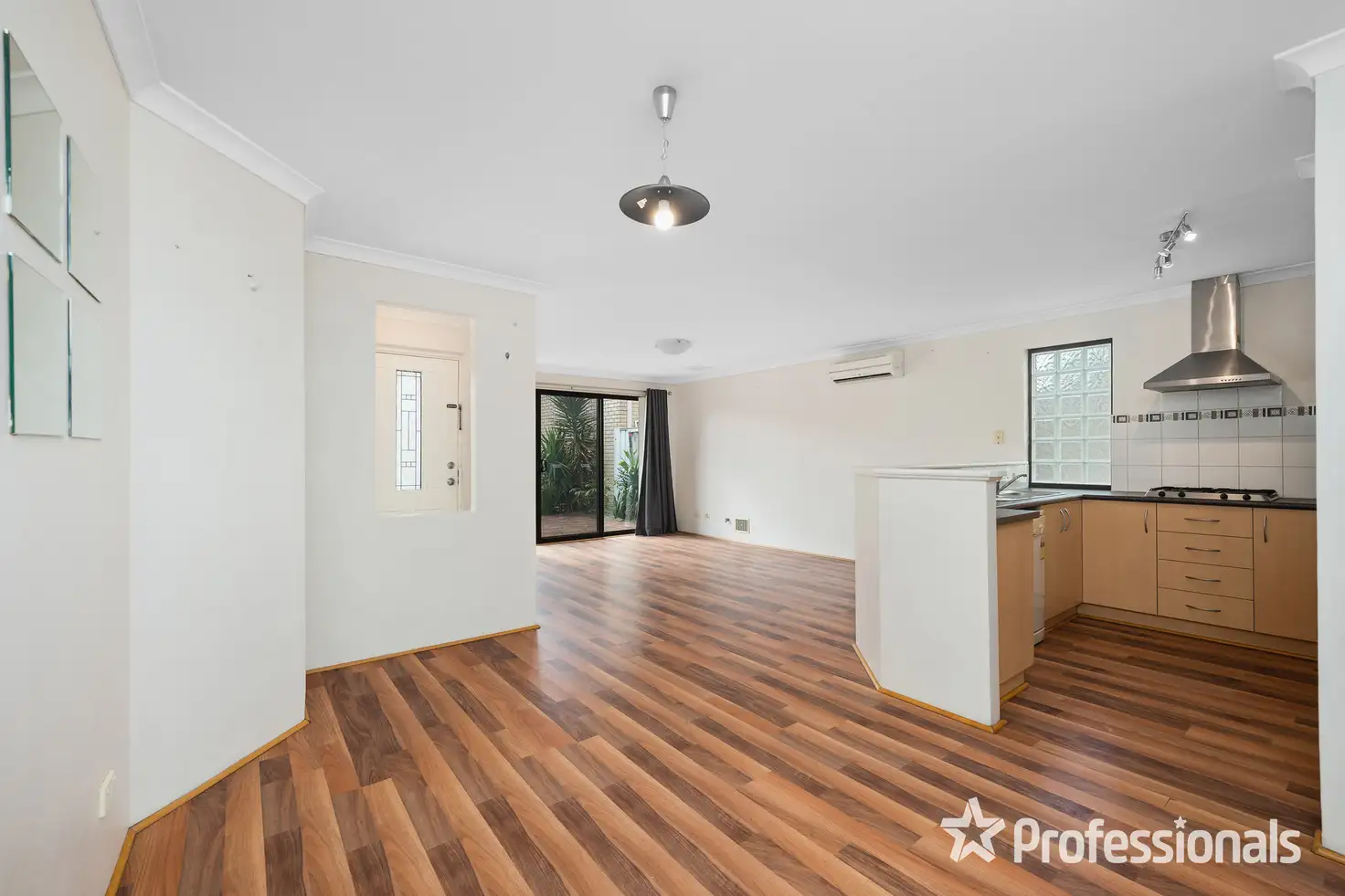 Main view of Homely villa listing, 6/17 Dante Court, Bentley WA 6102