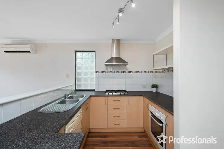 Fifth view of Homely villa listing, 6/17 Dante Court, Bentley WA 6102
