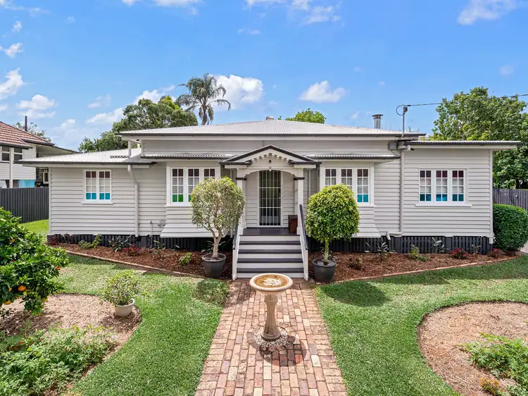 21 Camelot Street, Tennyson QLD 4105