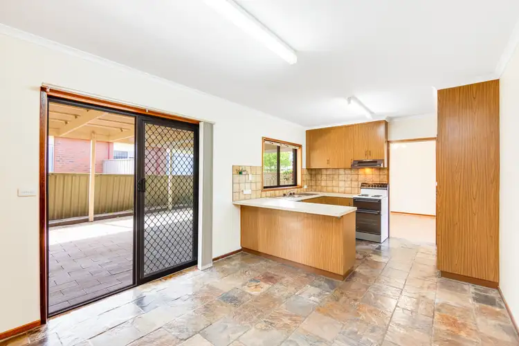 Third view of Homely house listing, 2 MINTERN CRESCENT, Horsham VIC 3400