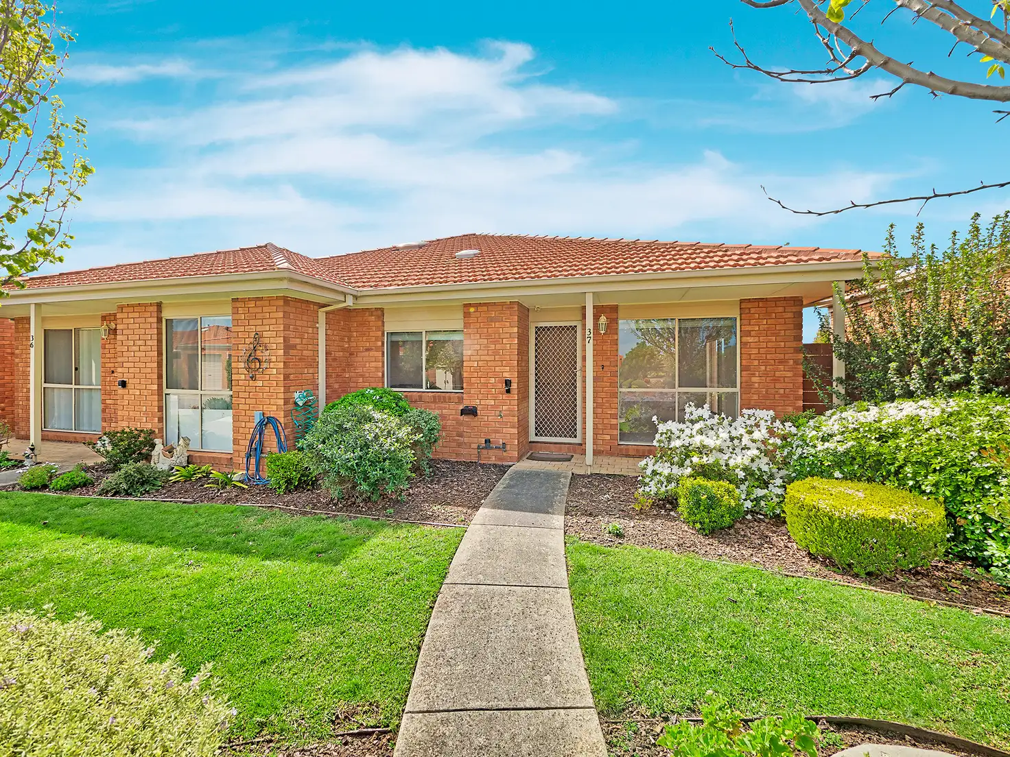 Main view of Homely retirement listing, 37/2 Rochester Parade, Cranbourne East VIC 3977