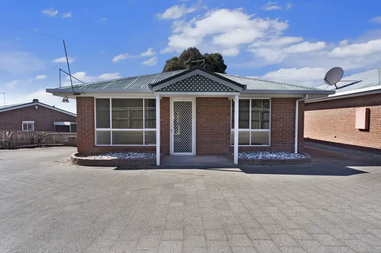 1/9 Lockhart Street