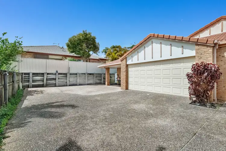 1/8 Souzys Court, Labrador QLD 4215