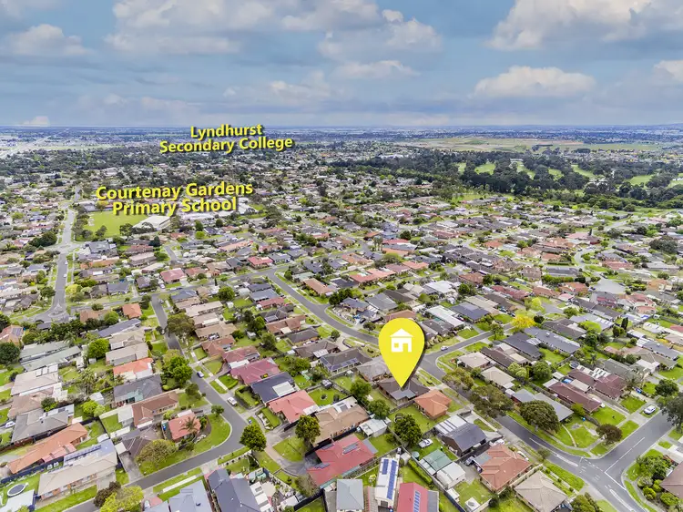 Fifth view of Homely house listing, 30 Brentwood Drive, Cranbourne North VIC 3977