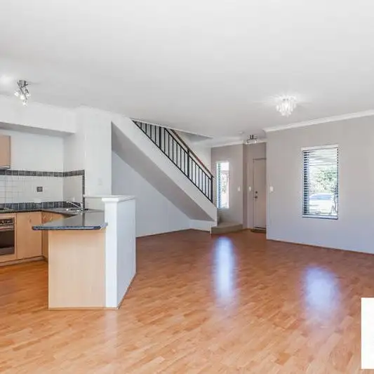 10 Gray Court, Hamilton Hill WA 6163