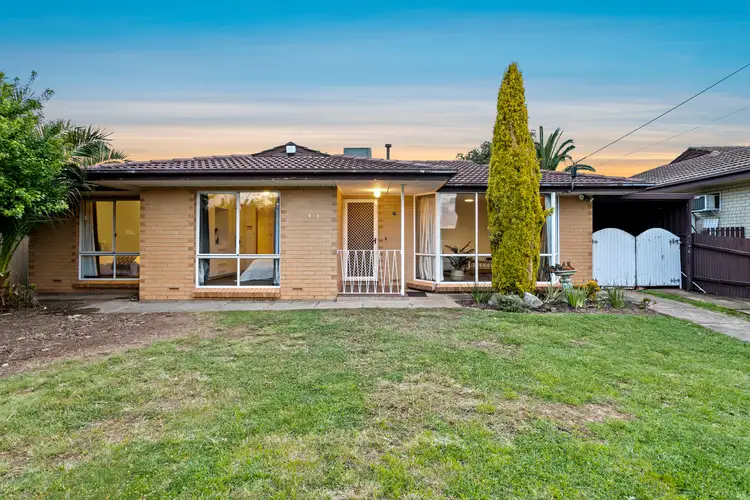 19 Richardson Crescent, Morphett Vale SA 5162