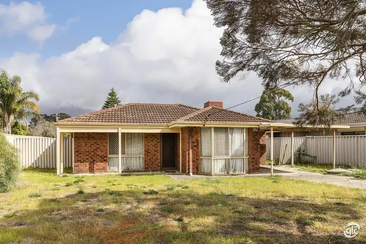 25 Berrigan Drive, South Lake WA 6164