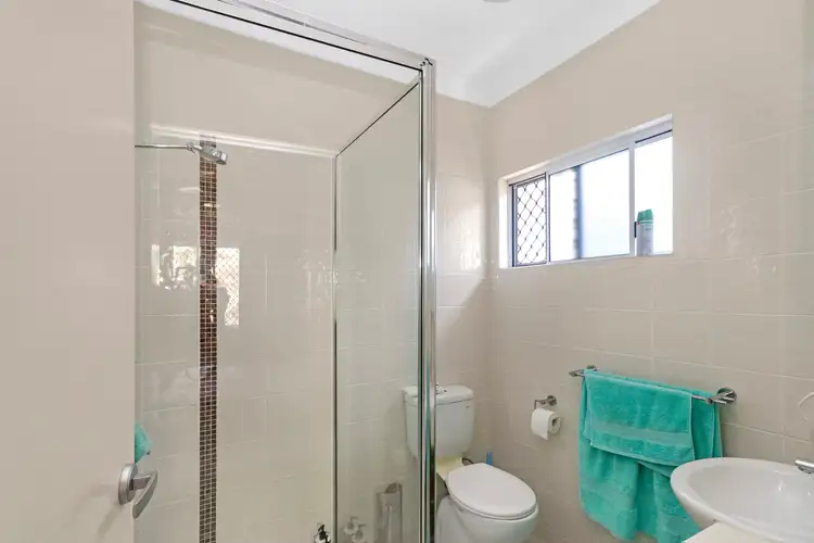 Sixth view of Homely unit listing, 8/16 Miles Avenue, Kelso QLD 4815