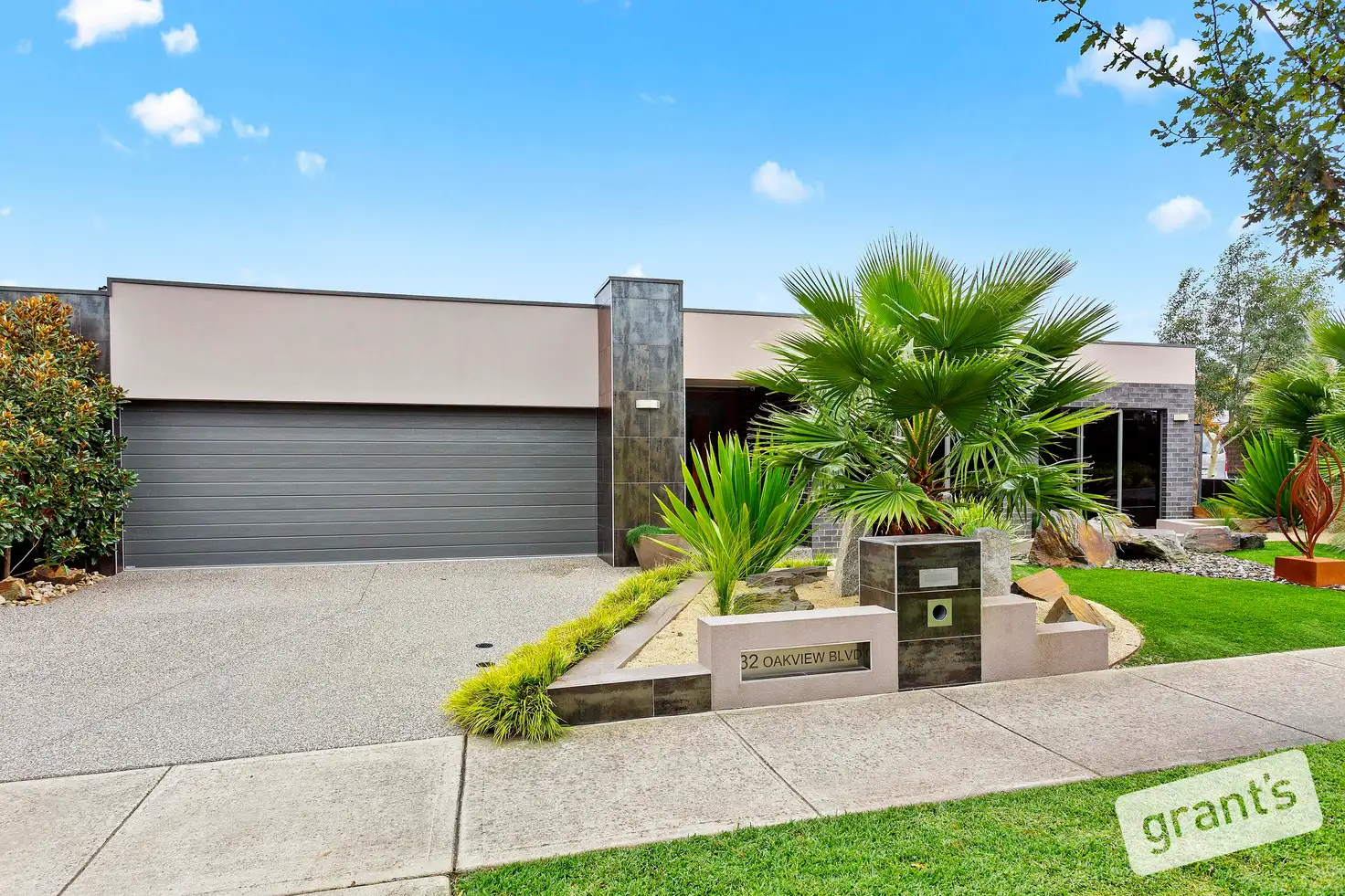 Main view of Homely house listing, 32 Oakview Boulevard, Narre Warren North VIC 3804