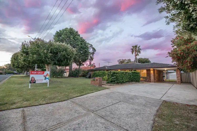 10 Orberry Place, Thornlie WA 6108