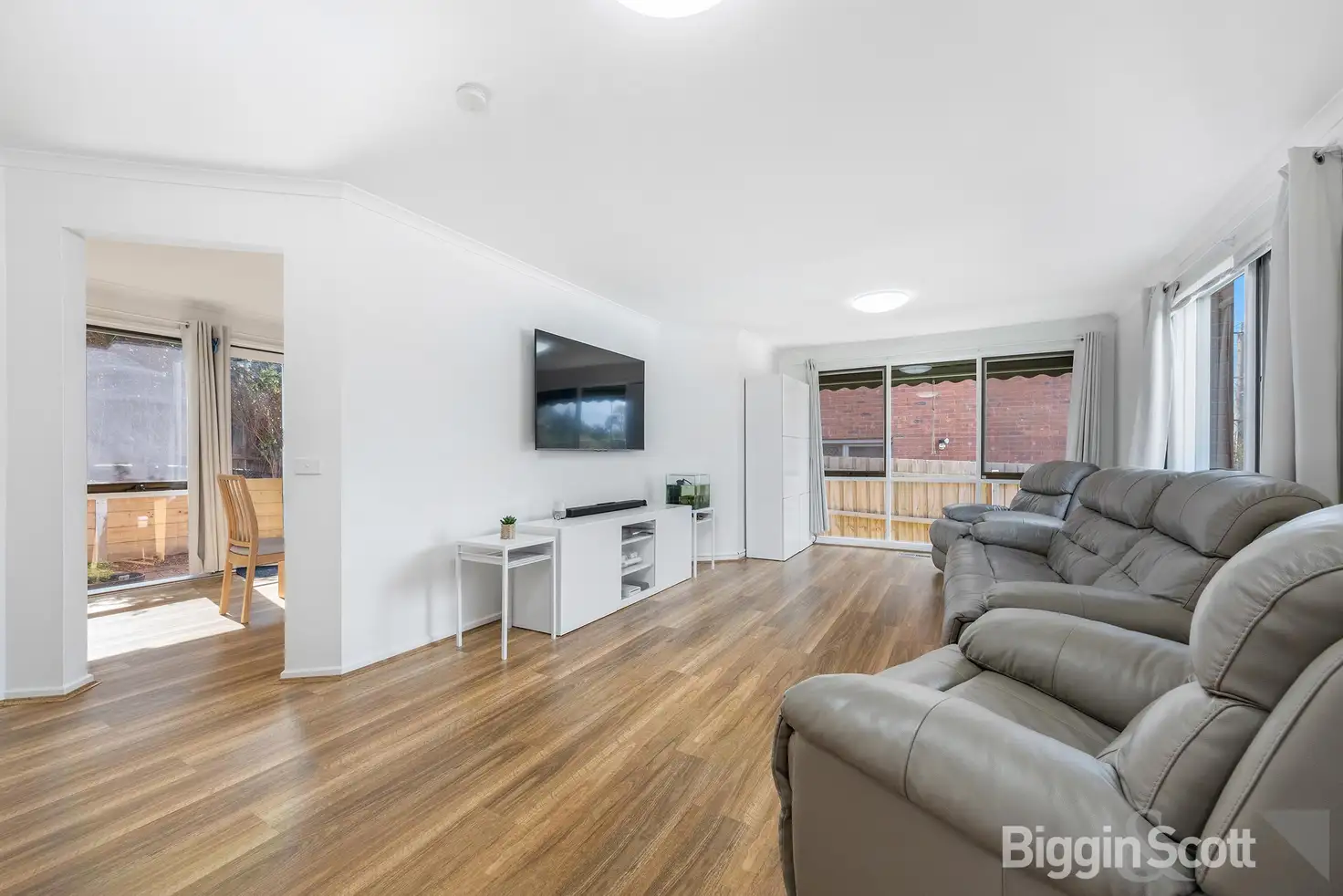 Main view of Homely townhouse listing, 2/72 Leicester Avenue, Glen Waverley VIC 3150
