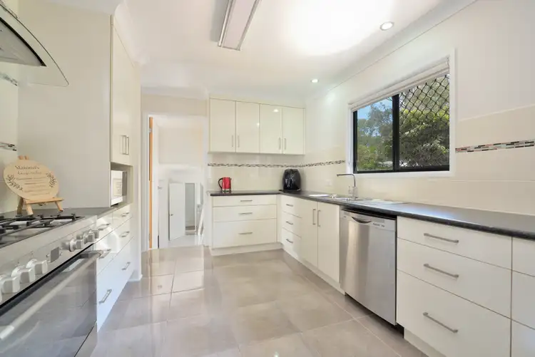 Sixth view of Homely house listing, 10 Pine Avenue, West Gladstone QLD 4680