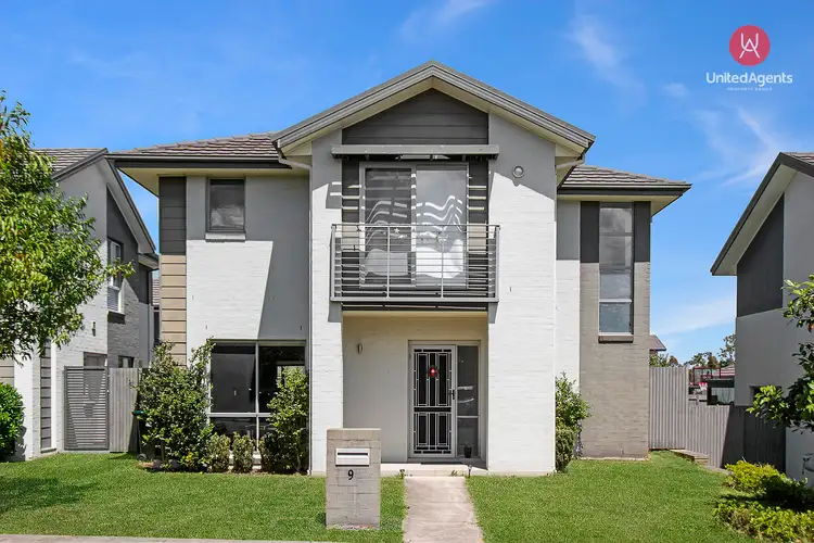 9 Truscott Avenue, Middleton Grange NSW 2171