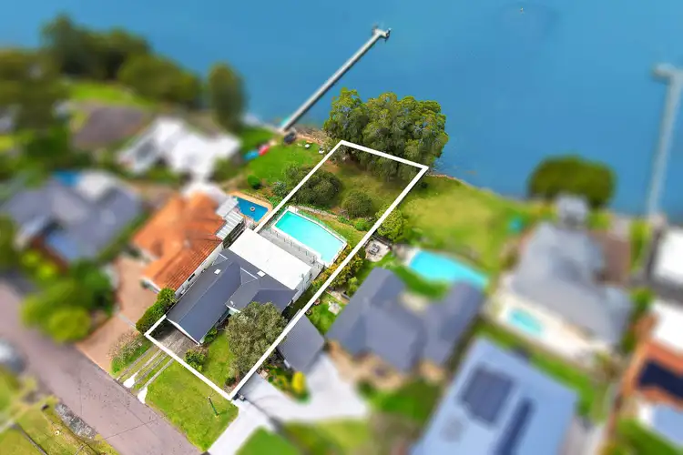 85 Caroline Street, East Gosford NSW 2250