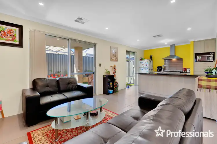 Fifth view of Homely house listing, 4 Macadamia Loop, Piara Waters WA 6112