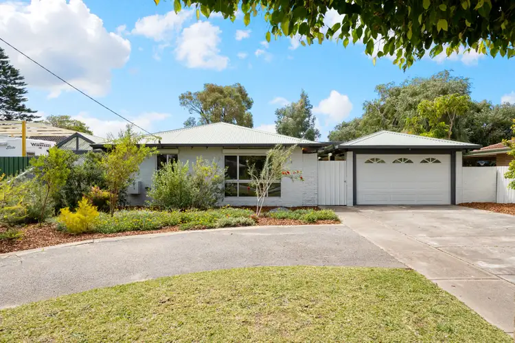 13 Kurrajong Road, Safety Bay WA 6169