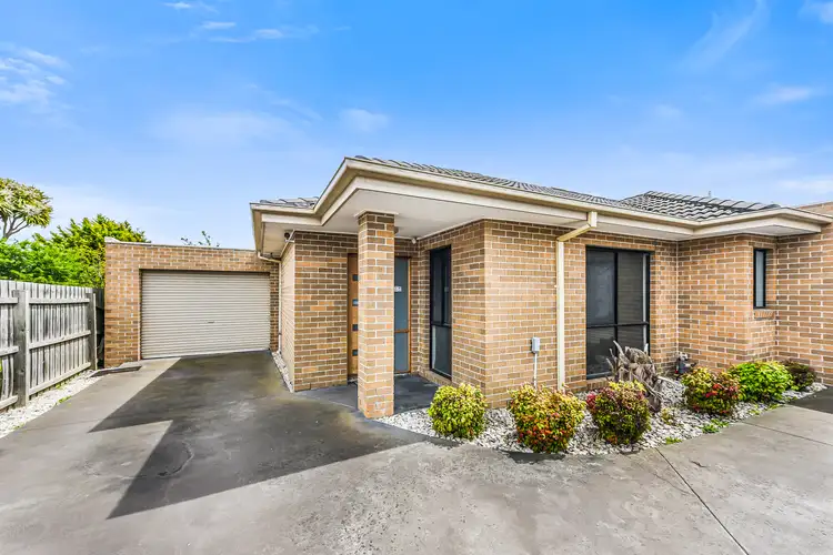 2/13 Marshall Court, Hampton Park VIC 3976