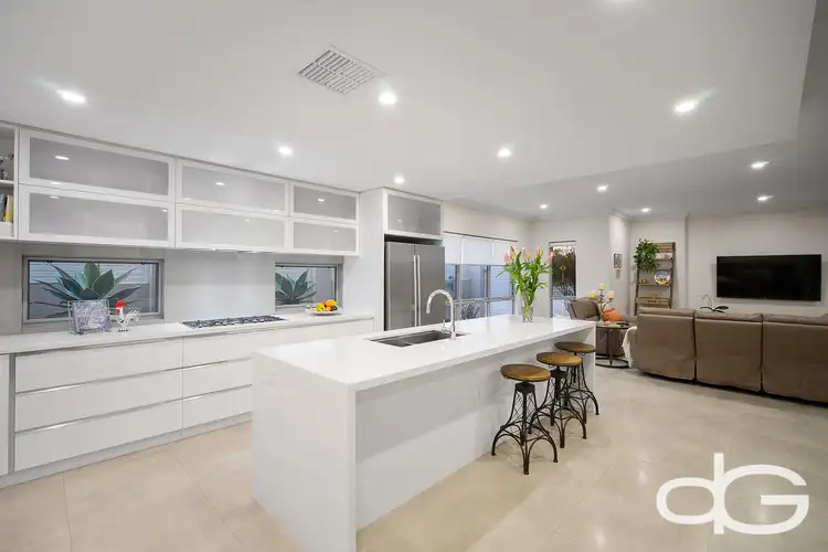 Sixth view of Homely house listing, 2 O'Connor Close, North Coogee WA 6163