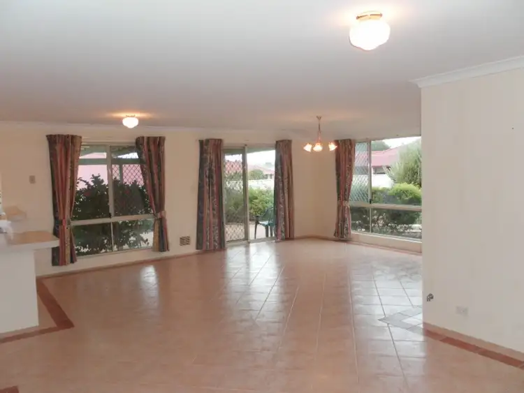 80 Roxburgh Circle, Kinross WA 6028