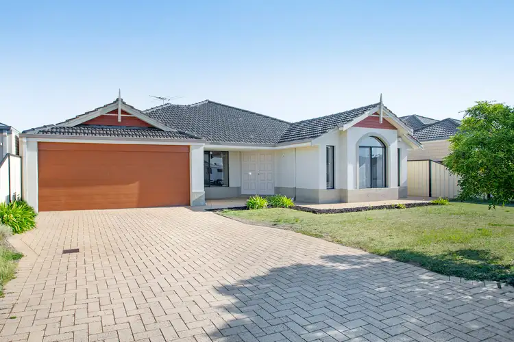 8 Meerup Drive, Success WA 6164