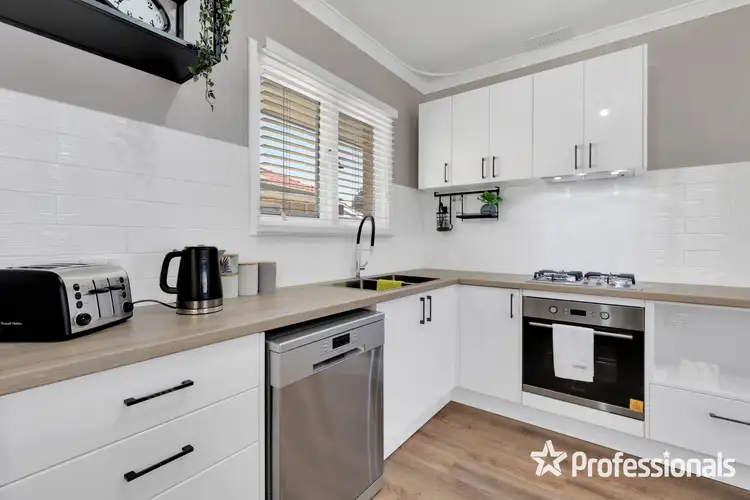 2 Probert Road, Thornlie WA 6108