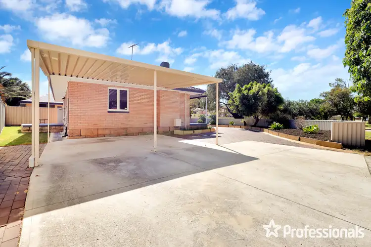 Fifth view of Homely house listing, 2 Probert Road, Thornlie WA 6108