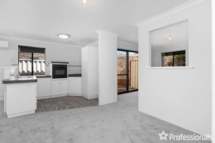 Fifth view of Homely unit listing, 4/54 Gnangara Drive, Waikiki WA 6169