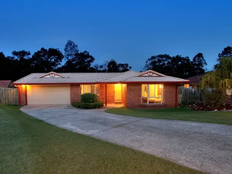 12 Widewood Court, Heritage Park QLD 4118