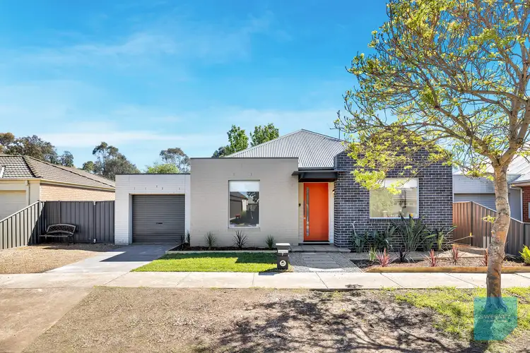 7 Cassan Way, Caroline Springs VIC 3023